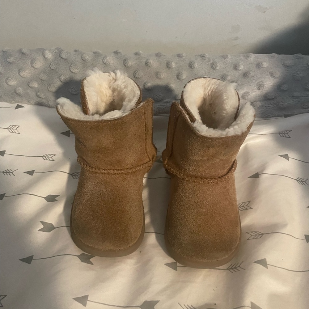 Child’s UGG boots
